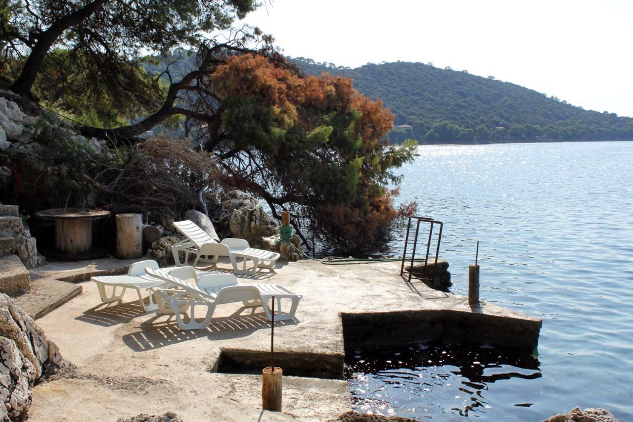 Apartments By The Sea Ubli, Lastovo - 8354 Uble Esterno foto